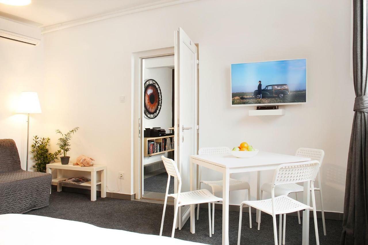 Floyd Room Zagreb Eksteriør bilde